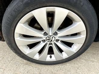 Volkswagen Passat 2.0 FSI 150pk 6-Traps automaat Comf Bus - nap - clima - cruise - navi - pdc v+a - licht + regensensor picture 70