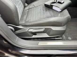Volkswagen Passat 1.4 TSI 150pk 7-traps aut + f1 Highline sedan - navi - camera - front + line assist - stuurverw - stoelverw picture 48