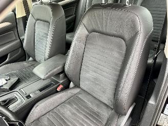 Volkswagen Passat 1.4 TSI 150pk 7-traps aut + f1 Highline sedan - navi - camera - front + line assist - stuurverw - stoelverw picture 45