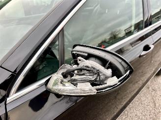 Volkswagen Passat 1.4 TSI 150pk 7-traps aut + f1 Highline sedan - navi - camera - front + line assist - stuurverw - stoelverw picture 89