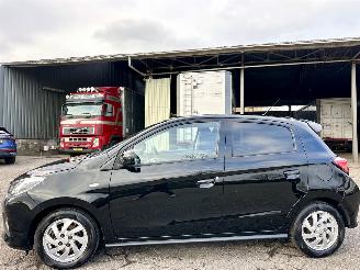 krockskadad bil auto Mitsubishi Space-star 1.2i 71pk Intense 5drs - nap - camera - 2021/11