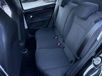 Volkswagen Up! 1.0i 65pk BMT 5drs - nap - clima - camera - cruise - pdc - licht + regensensor - line assist picture 44