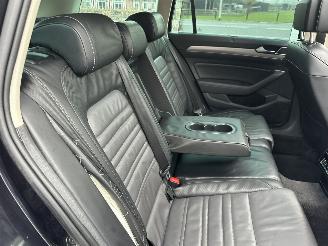 Volkswagen Passat gereserveerd 2.0 Bi-TDI 4Motion 239pk aut R-Line - pano - 360cam - massage - leer - virtual - keyless - front + line + side assist picture 90