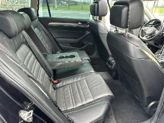 Volkswagen Passat gereserveerd 2.0 Bi-TDI 4Motion 239pk aut R-Line - pano - 360cam - massage - leer - virtual - keyless - front + line + side assist picture 89