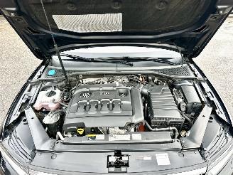 Volkswagen Passat gereserveerd 2.0 Bi-TDI 4Motion 239pk aut R-Line - pano - 360cam - massage - leer - virtual - keyless - front + line + side assist picture 100