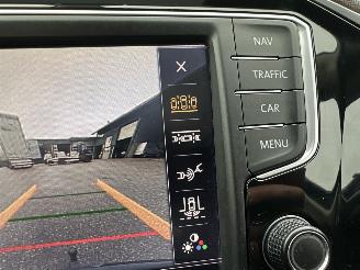 Volkswagen Passat gereserveerd 2.0 Bi-TDI 4Motion 239pk aut R-Line - pano - 360cam - massage - leer - virtual - keyless - front + line + side assist picture 34