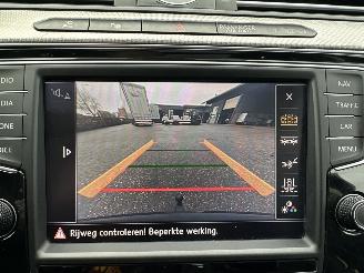 Volkswagen Passat gereserveerd 2.0 Bi-TDI 4Motion 239pk aut R-Line - pano - 360cam - massage - leer - virtual - keyless - front + line + side assist picture 32