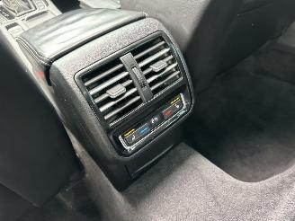 Volkswagen Passat gereserveerd 2.0 Bi-TDI 4Motion 239pk aut R-Line - pano - 360cam - massage - leer - virtual - keyless - front + line + side assist picture 97