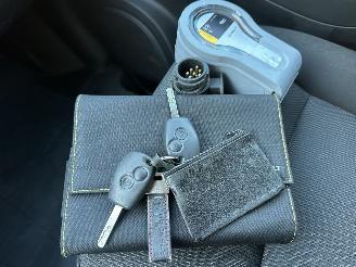 Renault Trafic 2.0 dCi 120pk 6-bak L2/H1 Comf euro.6 - 1e eig - nap - 2x schuifdeur - navi - airco - cruise - pdc - trekh picture 39