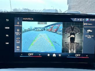 BMW iX2 eDrive20 67kWh 204pk aut M-Sport - nap - pano - 1e eig - 20 inch - harman/kardon - widescreen picture 33