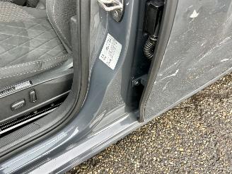 Volkswagen Golf 1.5 eTSI 162pk aut + f1 Style - nap - pano - virtual - massage - front + line + side assist - full led picture 42