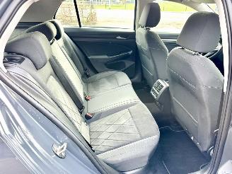 Volkswagen Golf 1.5 eTSI 162pk aut + f1 Style - nap - pano - virtual - massage - front + line + side assist - full led picture 51