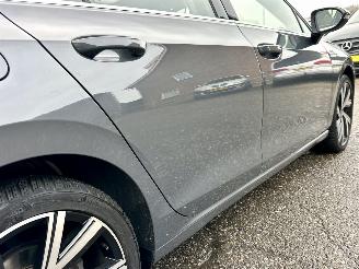 Volkswagen Golf 1.5 eTSI 162pk aut + f1 Style - nap - pano - virtual - massage - front + line + side assist - full led picture 95