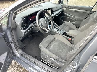Volkswagen Golf 1.5 eTSI 162pk aut + f1 Style - nap - pano - virtual - massage - front + line + side assist - full led picture 16