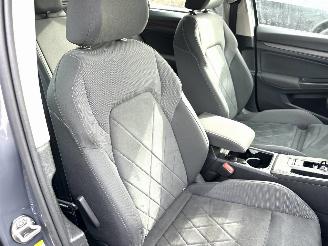 Volkswagen Golf 1.5 eTSI 162pk aut + f1 Style - nap - pano - virtual - massage - front + line + side assist - full led picture 47