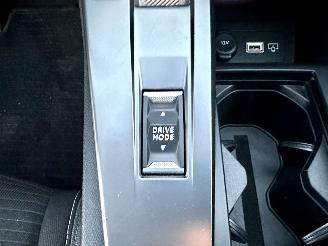 Peugeot 308 1.6 Plug-in Hybrid 191pk aut + f1 Active Pack Bus - nap - 1e eig - clima - cruise - carplay - pdc - line assist picture 41