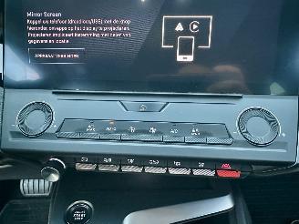 Peugeot 308 1.6 Plug-in Hybrid 191pk aut + f1 Active Pack Bus - nap - 1e eig - clima - cruise - carplay - pdc - line assist picture 54