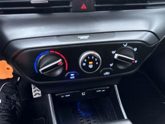 Hyundai Bayon 1.0 T-GDI automaat Comf Smart Hybrid - nap - virtual - line assist - nav - camera - pdc - bleutooth tel lader picture 39
