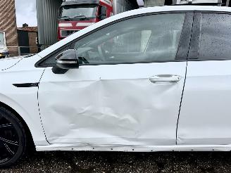 Volkswagen Golf 1.5 eTSI aut + f1 162pk R-Line - pano - hud - keyless - virtual - front + line + side + park assist picture 11