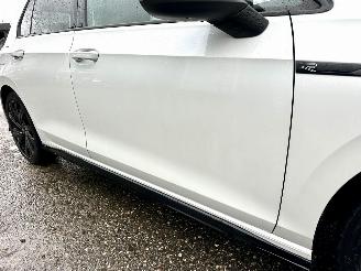 Volkswagen Golf 1.5 eTSI aut + f1 162pk R-Line - pano - hud - keyless - virtual - front + line + side + park assist picture 109