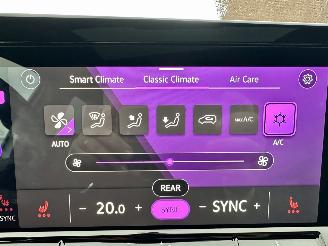 Volkswagen Golf 1.5 eTSI aut + f1 162pk R-Line - pano - hud - keyless - virtual - front + line + side + park assist picture 38