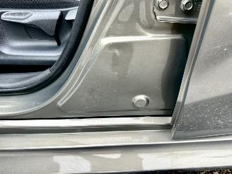 Toyota Yaris 1.5 Hybrid 115 automaat First Edition - nap - facelift - navi - camera - keyless - front + line assist - rijdbaar picture 43