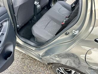 Toyota Yaris 1.5 Hybrid 115 automaat First Edition - nap - facelift - navi - camera - keyless - front + line assist - rijdbaar picture 75