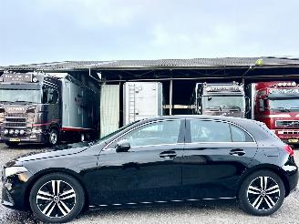 Schadeauto Mercedes A-klasse 180 Business Solution Luxury 2022/1