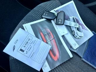 Peugeot 108 1.0 e-VTi 69pk Première CabrioTop - nap - camera - keyless entry + start - elektr dak - clima - cruise - carplay picture 15