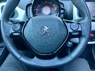 Peugeot 108 1.0 e-VTi 69pk Première CabrioTop - nap - camera - keyless entry + start - elektr dak - clima - cruise - carplay picture 66