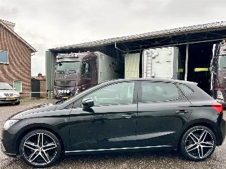 skadebil auto Seat Ibiza 1.0 TSI 95pk FR Bus Intense - nap - navi - camera - 18 inch - keyless entry + start - front assist - CarPlay 2019/1