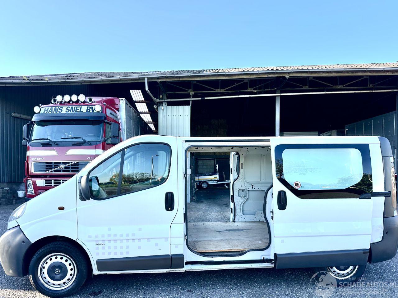 Opel Vivaro 1.9 CDTI 82pk L2/H1 Comf 3 Persoons - nap - 2x schuifdeur - klapdeuren - elektr ramen + spiegels