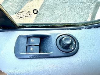 Opel Vivaro 1.9 CDTI 82pk L2/H1 Comf 3 Persoons - nap - 2x schuifdeur - klapdeuren - elektr ramen + spiegels picture 20