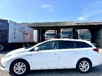 Avarii autoturisme Toyota Auris Touring Sports 1.8 Hybrid Lease pro 2015/12