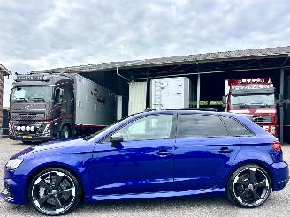 krockskadad bil auto Audi Rs3 Sportback 2.5 TFSI 400pk aut + f1 Quattro - pano - ceramic - virtual - carbon - kuipstoelen - front + line assist 2018/4