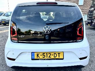 Volkswagen Up! 1.0i 65pk beats 5drs - nap - line assist - clima - cruise - pdc - privacy glass - subwoofer - licht + regensens picture 4