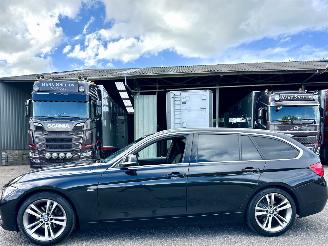 Damaged car BMW 3-serie 320d High Executive 2017/1