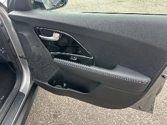 Kia e-Niro 64kWh  204pk aut + f1 DynamicLine - nap - navi - camera - keyless - front + line assist - pdc picture 49