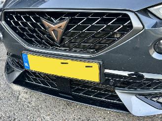 Cupra Formentor gereserveerd 1.4 TSI 245pk aut + f1 e-Hybrid Essential - nap - virtual - camera - keyless - front + line assist - stuurverw picture 8