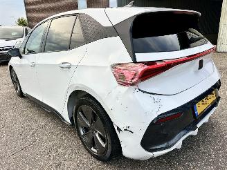 Cupra Born 62kWh 204pk aut Essential - 47dkm nap - sfeerverl - kuipstoelen - stuurverw - front + line assist picture 7