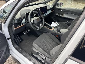 Cupra Born 62kWh 204pk aut Essential - 47dkm nap - sfeerverl - kuipstoelen - stuurverw - front + line assist picture 20