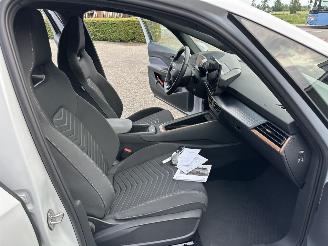 Cupra Born 62kWh 204pk aut Essential - 47dkm nap - sfeerverl - kuipstoelen - stuurverw - front + line assist picture 59