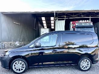 krockskadad bil bedrijf Volkswagen Caddy Cargo 2.0 TDI 102pk 6-bak comfortl - nap - navi - pdc - trekh - clima - cruise - carplay - org nl 2021/3