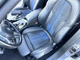 BMW 1-serie 118i aut High Exe M-Sport - nap - pano - sfeerverl - nav - cam - alarm - stuurverw - front + line + park assist picture 21