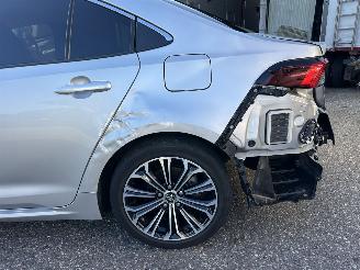 Toyota Corolla Gereserveerd 1.8 Hybrid 148pk aut first edition sedan - navi - camera - stuurverw - keyless - front + line + side assist picture 11