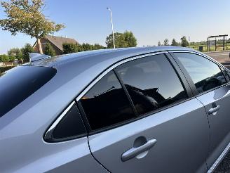 Toyota Corolla Gereserveerd 1.8 Hybrid 148pk aut first edition sedan - navi - camera - stuurverw - keyless - front + line + side assist picture 92