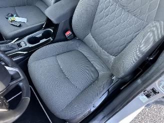 Toyota Corolla Gereserveerd 1.8 Hybrid 148pk aut first edition sedan - navi - camera - stuurverw - keyless - front + line + side assist picture 40