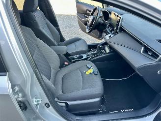 Toyota Corolla Gereserveerd 1.8 Hybrid 148pk aut first edition sedan - navi - camera - stuurverw - keyless - front + line + side assist picture 46