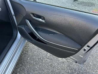 Toyota Corolla Gereserveerd 1.8 Hybrid 148pk aut first edition sedan - navi - camera - stuurverw - keyless - front + line + side assist picture 42