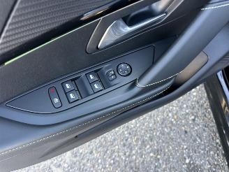 Peugeot e-208 EV 50kWh Aut 136pk GT-Line - navi - camera - carplay - virtual - sfeerverl - front + line + side assist - keyless picture 51